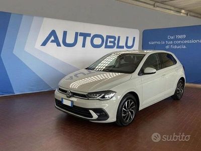 Usata VW Polo Life 95 CV (69 kW) 2023 Bianco Utilitaria