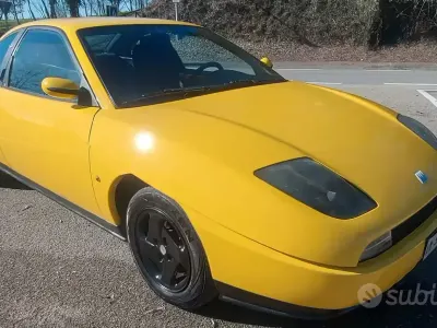 Usata Fiat Coupé 131 CV (96 kW) 1997 Giallo Coupé