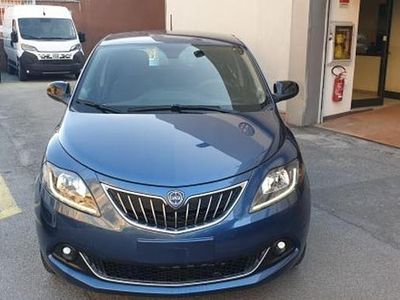 Usata Lancia Ypsilon Gold 69 CV (50 kW) 2023 Blu Utilitaria