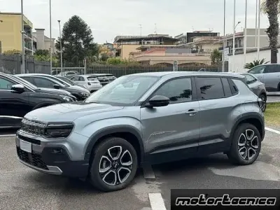 Usata Jeep Avenger Summit 101 CV (74 kW) 2025 Argento SUV