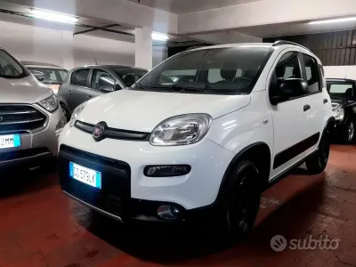 Usata Fiat Panda 4x4 86 CV (63 kW) 2021 Bianco Utilitaria