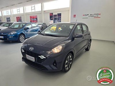 Grigio Nuova 2025 Hyundai i10 Utilitaria | 17.900 €