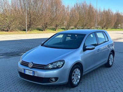 Usata VW Golf VI Comfortline 105 CV (77 kW) 2010 Argento Utilitaria