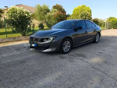 Usata Peugeot 508 Active 131 CV (96 kW) 2022 Grigio Berlina