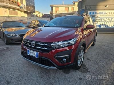 Usata Dacia Sandero Essentiel 101 CV (74 kW) 2022 Rosso Berlina