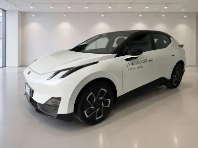 Usata Lynk & Co 02 200 kW (272 CV) 2025 Bianco SUV