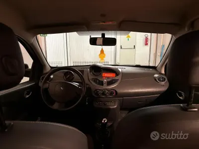 Usata Renault Twingo 64 CV (47 kW) 2010 Nero Utilitaria
