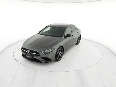 Usata Mercedes A180 Premium 116 CV (85 kW) 2023 Grigio Berlina