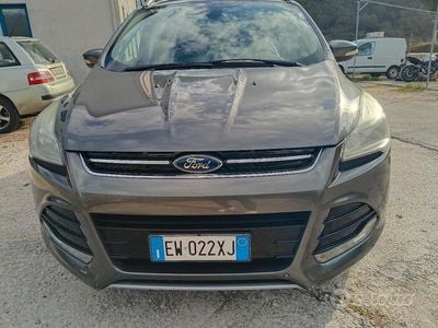 Usata Ford Kuga Titanium 163 CV (119 kW) 2014 Grigio SUV