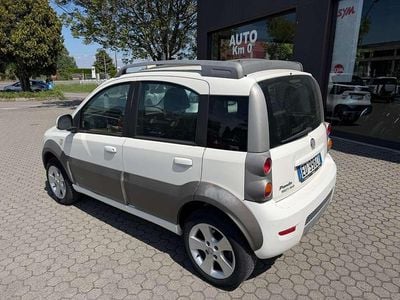 Occasion Fiat Panda 4x4 Cross 75 ch (55 kW) 2011 Blanc Citadine
