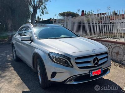 Usata Mercedes GLA200 136 CV (100 kW) 2016 Grigio SUV