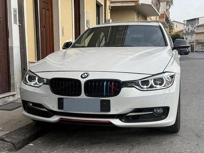 Usata BMW 320 Sport Line 184 CV (135 kW) 2014 Bianco Berlina