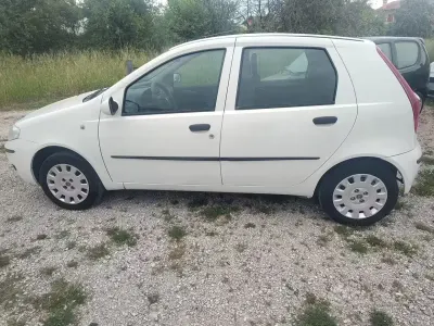 Occasion Fiat Punto Classica 60 ch (44 kW) 2010 Blanc Citadine