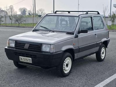 Usata Fiat 750 34 CV (25 kW) 1988 Argento Berlina