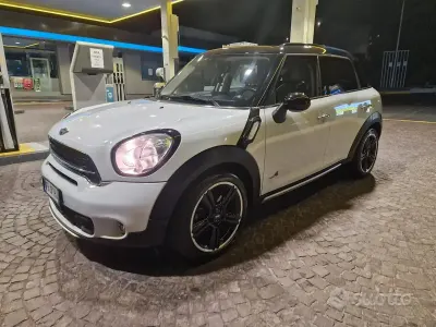 Usata Mini Countryman 111 CV (81 kW) 2014 Bianco SUV