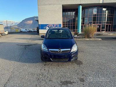 Usata Opel Zafira Cosmo 125 CV (91 kW) 2012 Blu Monovolume