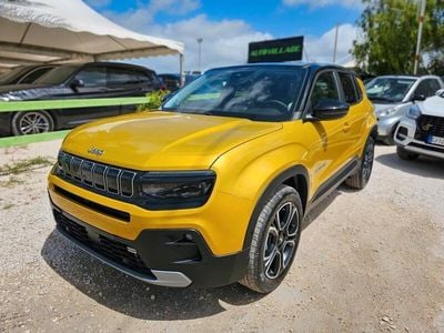 Usata Jeep Avenger Summit 101 CV (74 kW) 2024 Oro SUV