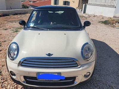 Usata Mini Cooper D 111 CV (81 kW) 2010 Utilitaria