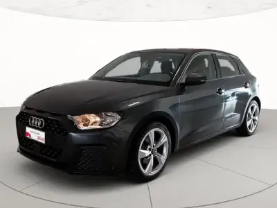 Usata Audi A1 Sportback Admired 116 CV (85 kW) 2020 H1 grigio manhattan metallizzato Utilitaria