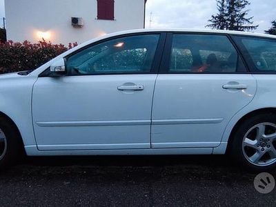 Usata Volvo V50 120 CV (88 kW) 2012 Bianco Station wagon