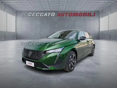 Nuova Peugeot 308 Allure 136 CV (100 kW) 2025 Verde Berlina