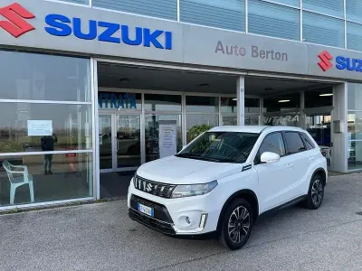 Usata Suzuki Vitara 129 CV (94 kW) 2023 Bianco SUV