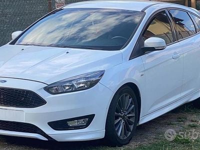 Bianco Usata 2017 Ford Focus ST-Line Berlina | 9000 € (Buon prezzo)