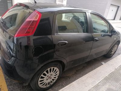 Usata Fiat Grande Punto 75 CV (55 kW) 2006 Nero Utilitaria