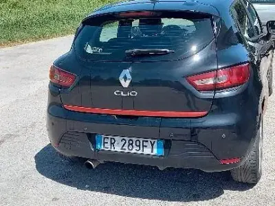 Usata Renault Clio IV 73 CV (53 kW) 2013 Nero Berlina