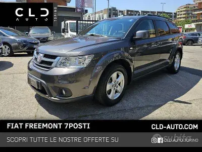 Usata Fiat Freemont 140 CV (102 kW) 2014 Grigio SUV
