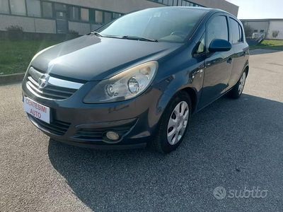Usata Opel Corsa Club 80 CV (58 kW) 2010 Grigio Utilitaria