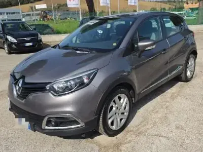 Usata Renault Captur 90 CV (66 kW) 2014 Antracite SUV