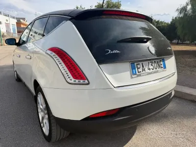 Usata Lancia Delta 120 CV (88 kW) 2010 Bianco Utilitaria
