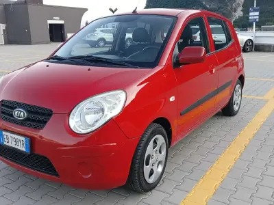 Usata Kia Picanto 63 CV (46 kW) 2010 Utilitaria
