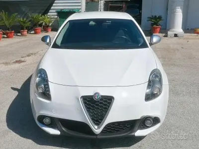 Usata Alfa Romeo Giulietta 120 CV (88 kW) 2016 Bianco Utilitaria