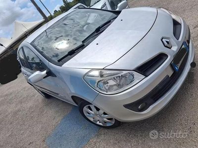 Usata Renault Clio II Rip Curl 85 CV (62 kW) 2008 Grigio Berlina