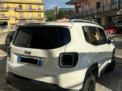 Usata Jeep Renegade Limited 140 CV (102 kW) 2015 Bianco SUV