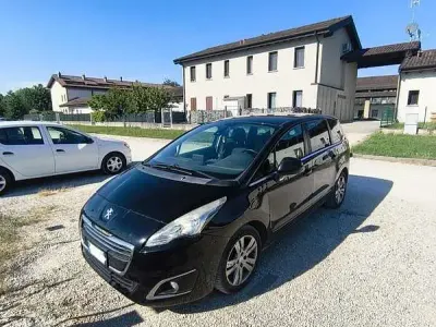 Usata Peugeot 5008