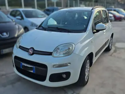 Usata Fiat Panda Easy 75 CV (55 kW) 2013 Bianco Utilitaria