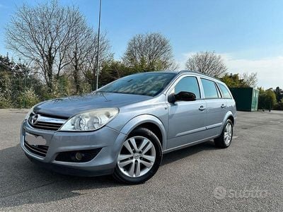Usata Opel Astra Enjoy 116 CV (85 kW) 2008 Station wagon