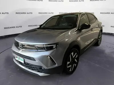 Usata Opel Mokka Elegance 101 CV (74 kW) 2021 Grigio SUV