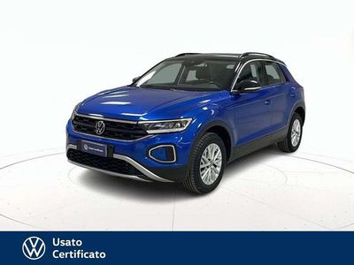 Usata VW T-Roc Life 150 CV (110 kW) 2023 Blu SUV