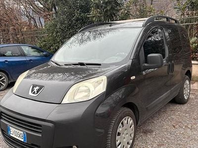 Usata Peugeot Bipper 75 CV (55 kW) 2011 Nero Monovolume