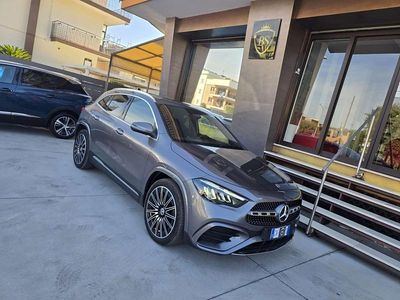 Usata Mercedes GLA200 Premium 150 CV (110 kW) 2024 Grigio SUV