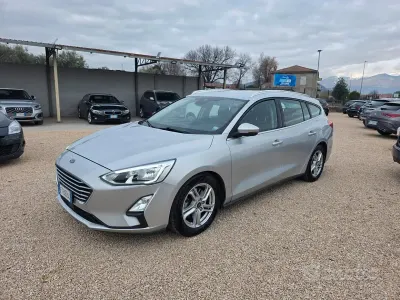 Usata Ford Focus Vignale 120 CV (88 kW) 2018 Grigio Station wagon