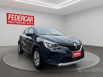 Usata Renault Captur Equilibre 101 CV (74 kW) 2023 Blu SUV