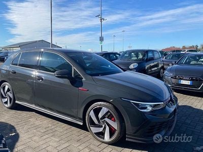 Usata VW Golf VIII GTI 300 CV (220 kW) 2022 Grigio Berlina