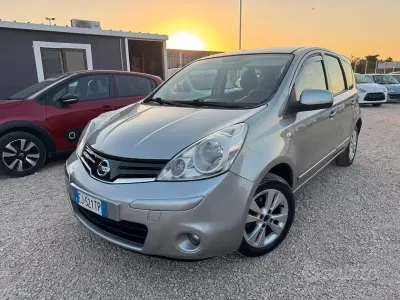 Usata Nissan Note 88 CV (64 kW) 2011 Grigio Utilitaria