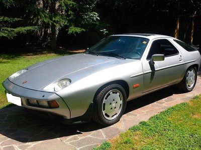 Usata Porsche 928 310 CV (228 kW) 1985 Grigio Coupé