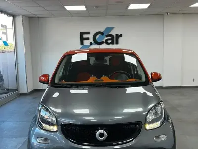 Usata Smart ForFour Passion 71 CV (52 kW) 2018 Grigio Utilitaria